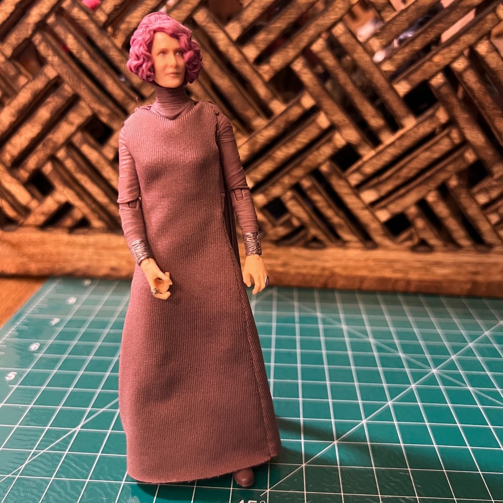 Loose Star Wars Admiral Holdo Black Series 6 Inch-Action Figure